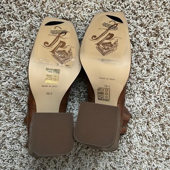 Free People Collection Brady Buckle Bootie, Size 39.5, Color Cognac NWT - Picture 5 of 9